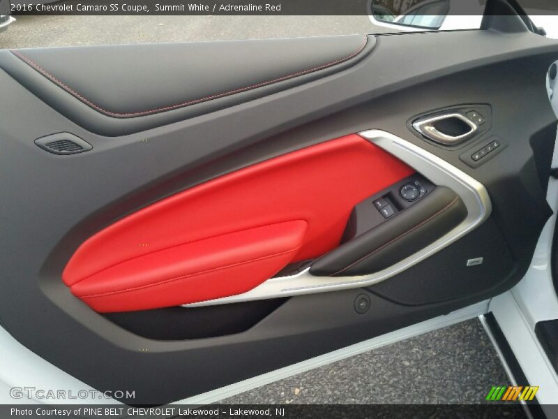 Door Panel of 2016 Camaro SS Coupe