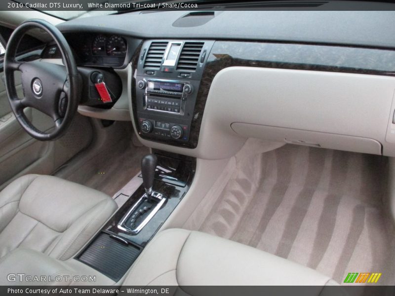 White Diamond Tri-coat / Shale/Cocoa 2010 Cadillac DTS Luxury