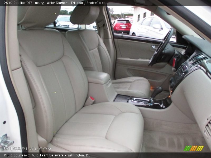 White Diamond Tri-coat / Shale/Cocoa 2010 Cadillac DTS Luxury