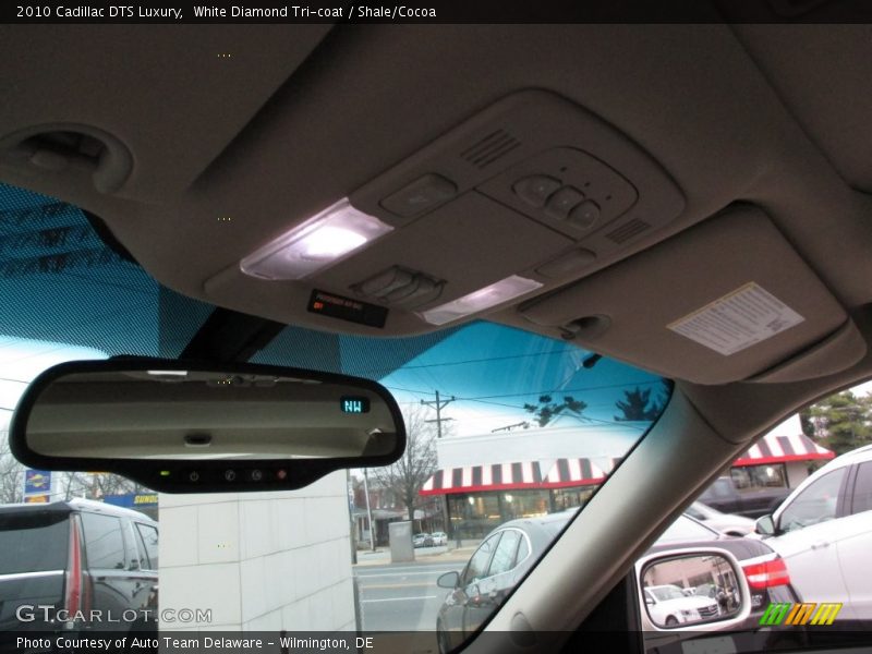 White Diamond Tri-coat / Shale/Cocoa 2010 Cadillac DTS Luxury