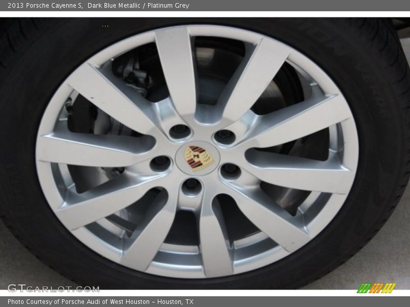 Dark Blue Metallic / Platinum Grey 2013 Porsche Cayenne S