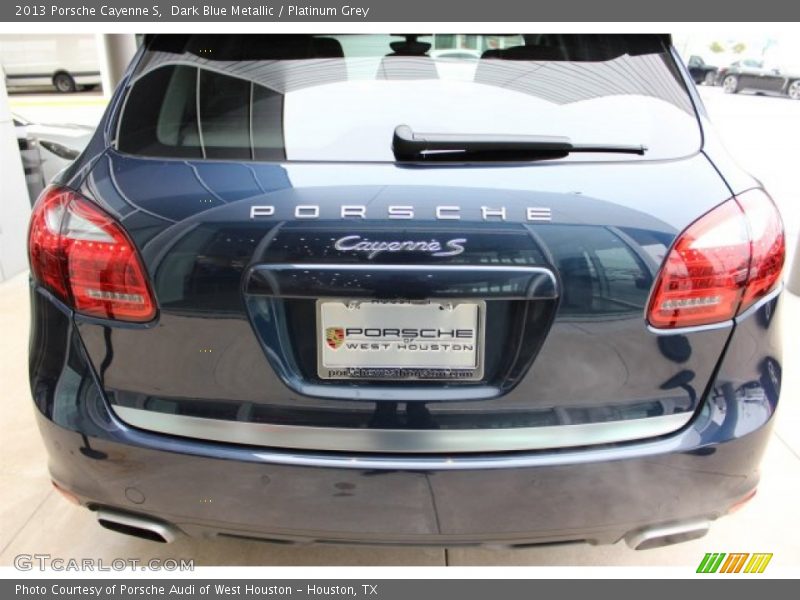 Dark Blue Metallic / Platinum Grey 2013 Porsche Cayenne S