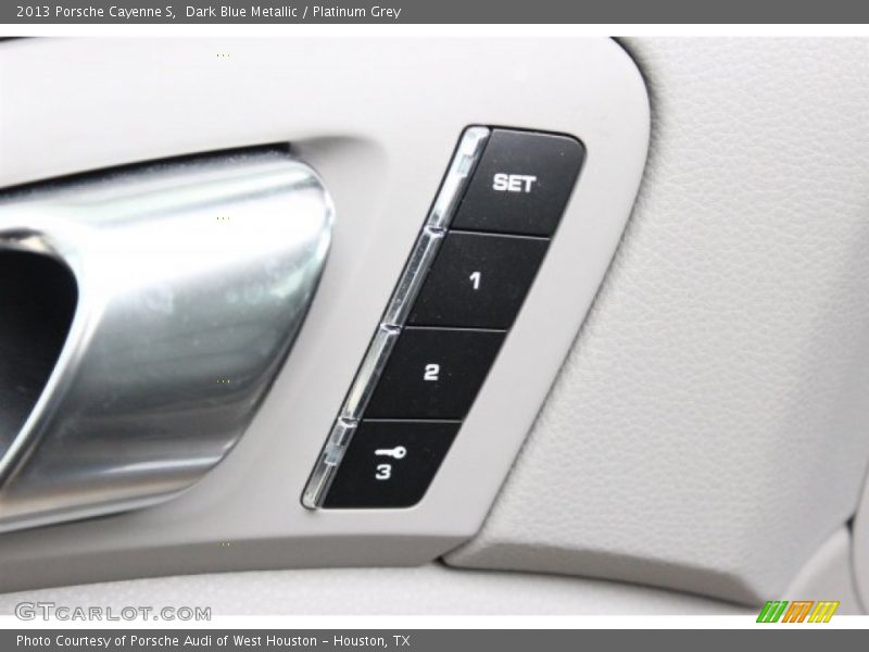 Dark Blue Metallic / Platinum Grey 2013 Porsche Cayenne S