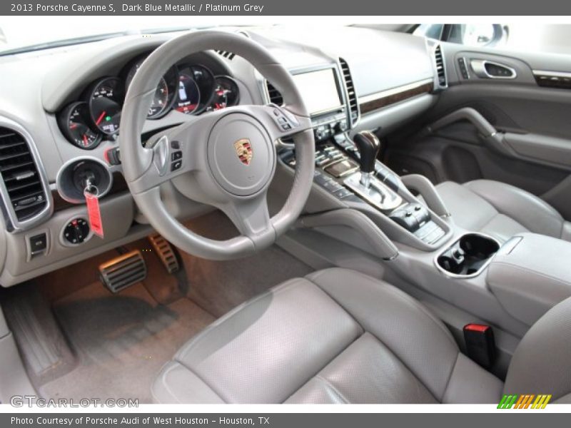 Dark Blue Metallic / Platinum Grey 2013 Porsche Cayenne S