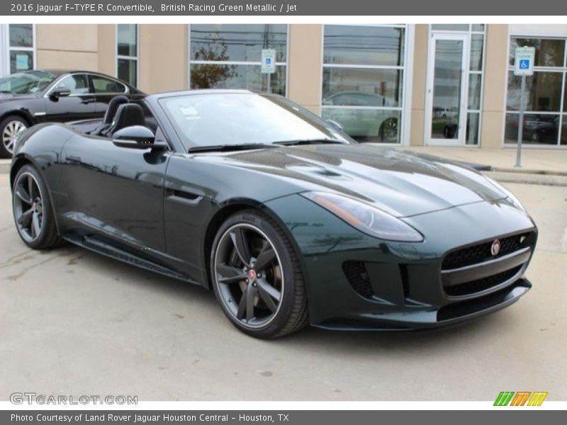 Front 3/4 View of 2016 F-TYPE R Convertible