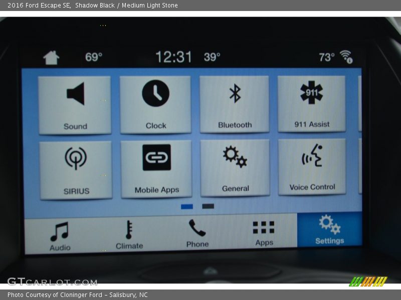 Shadow Black / Medium Light Stone 2016 Ford Escape SE