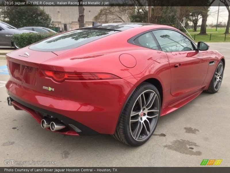  2016 F-TYPE R Coupe Italian Racing Red Metallic