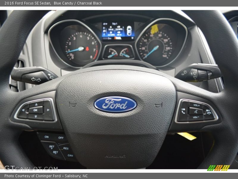 Blue Candy / Charcoal Black 2016 Ford Focus SE Sedan