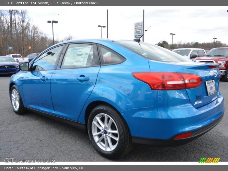 Blue Candy / Charcoal Black 2016 Ford Focus SE Sedan