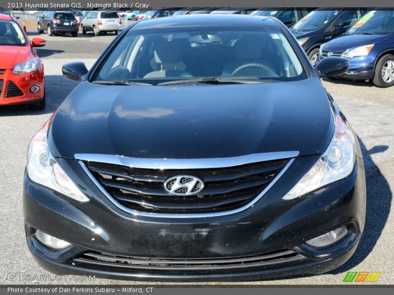 Midnight Black / Gray 2013 Hyundai Sonata GLS
