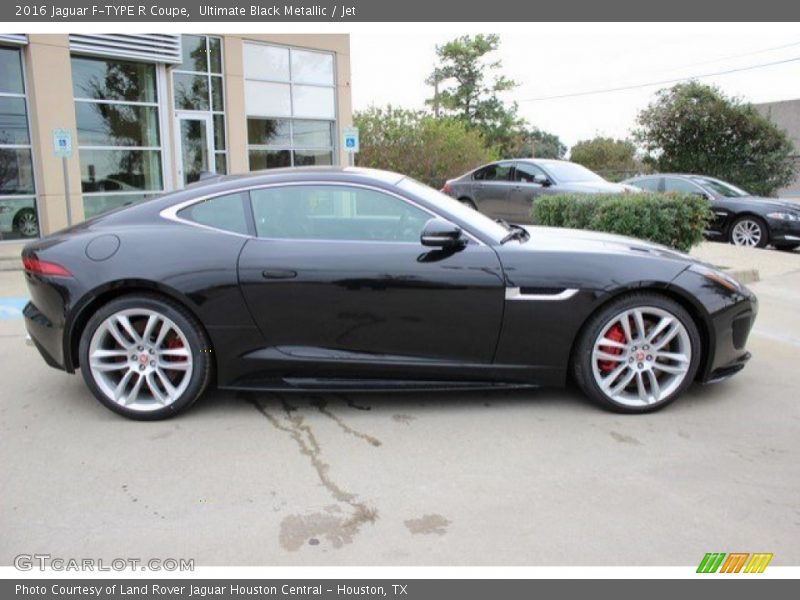 Ultimate Black Metallic / Jet 2016 Jaguar F-TYPE R Coupe