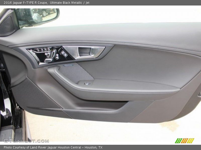 Ultimate Black Metallic / Jet 2016 Jaguar F-TYPE R Coupe