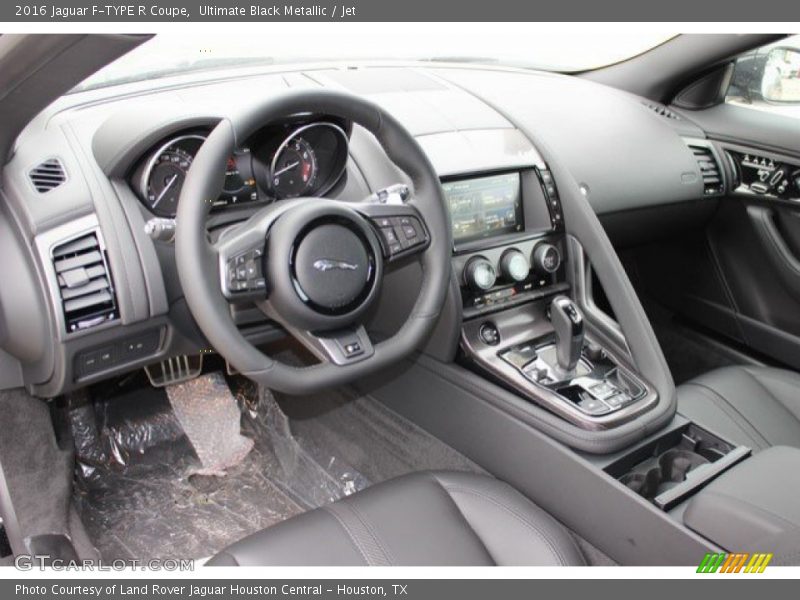 Ultimate Black Metallic / Jet 2016 Jaguar F-TYPE R Coupe