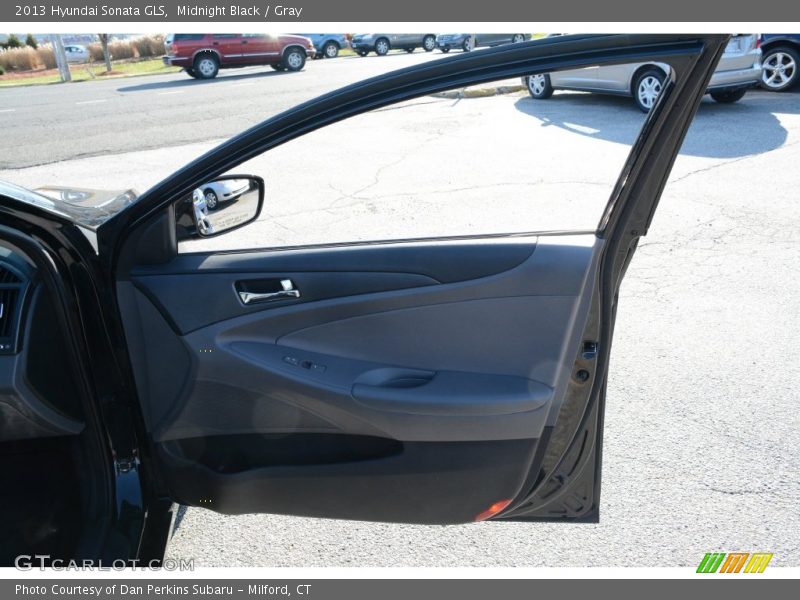 Midnight Black / Gray 2013 Hyundai Sonata GLS