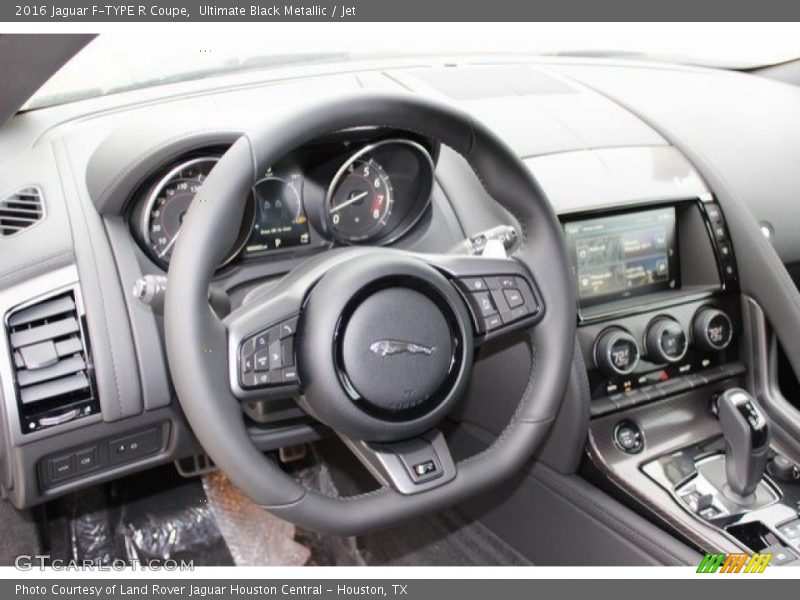 Ultimate Black Metallic / Jet 2016 Jaguar F-TYPE R Coupe