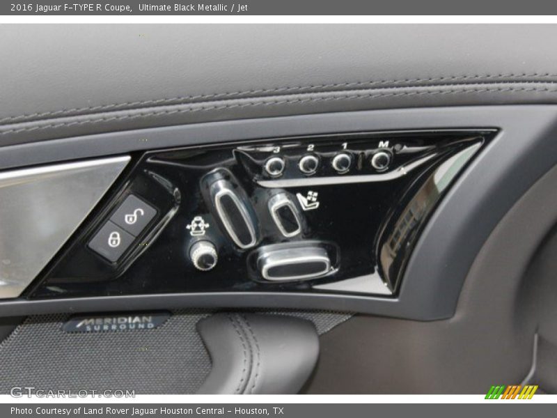 Ultimate Black Metallic / Jet 2016 Jaguar F-TYPE R Coupe
