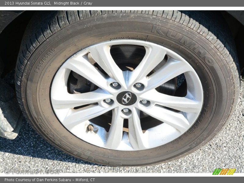 Midnight Black / Gray 2013 Hyundai Sonata GLS