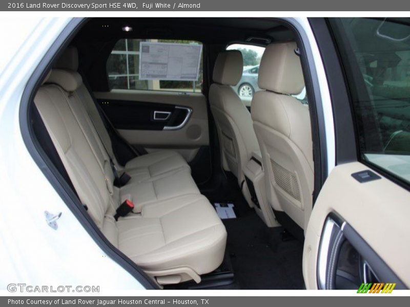 Fuji White / Almond 2016 Land Rover Discovery Sport HSE 4WD