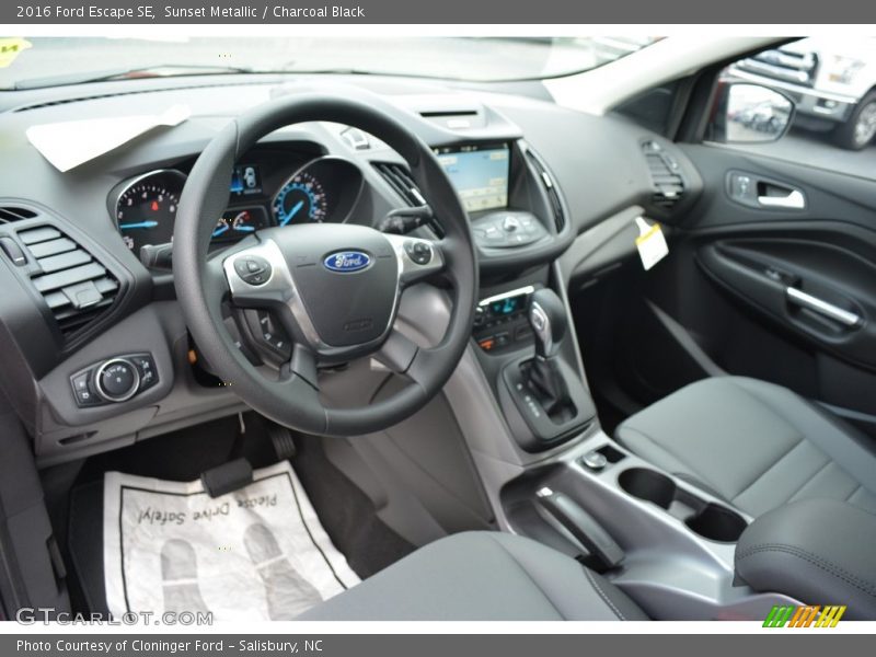 Sunset Metallic / Charcoal Black 2016 Ford Escape SE