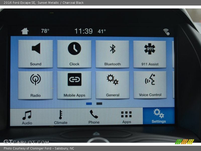 Sunset Metallic / Charcoal Black 2016 Ford Escape SE