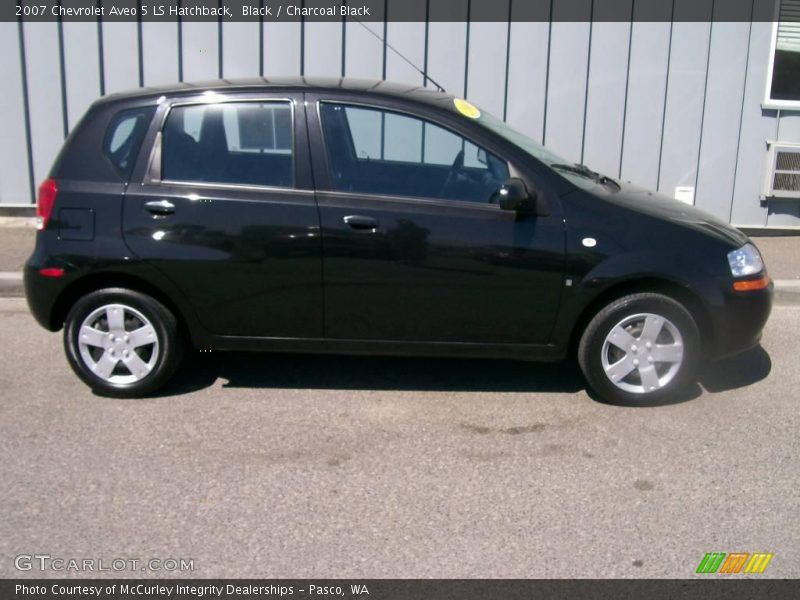 Black / Charcoal Black 2007 Chevrolet Aveo 5 LS Hatchback
