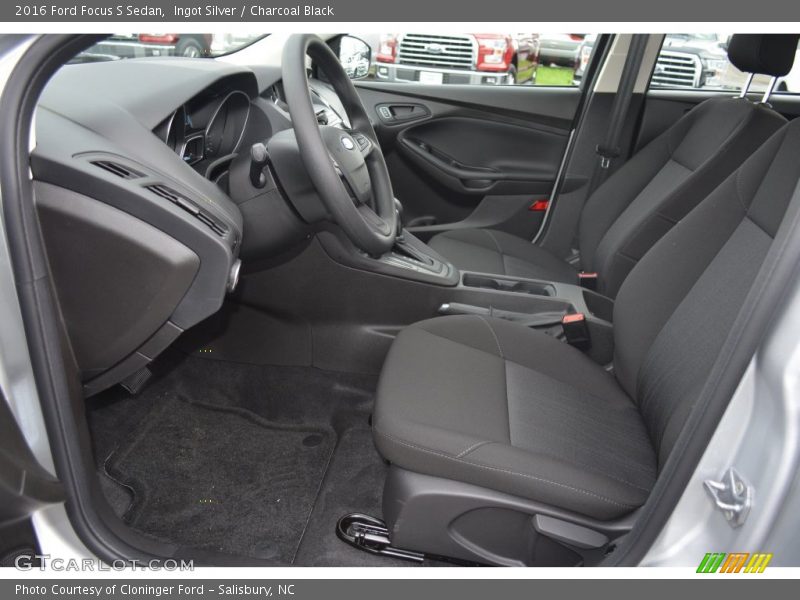 Ingot Silver / Charcoal Black 2016 Ford Focus S Sedan