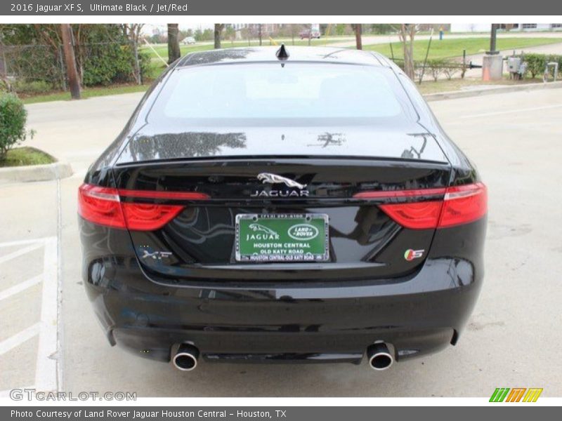 Ultimate Black / Jet/Red 2016 Jaguar XF S