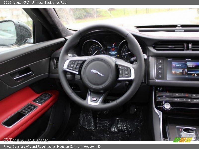 Ultimate Black / Jet/Red 2016 Jaguar XF S