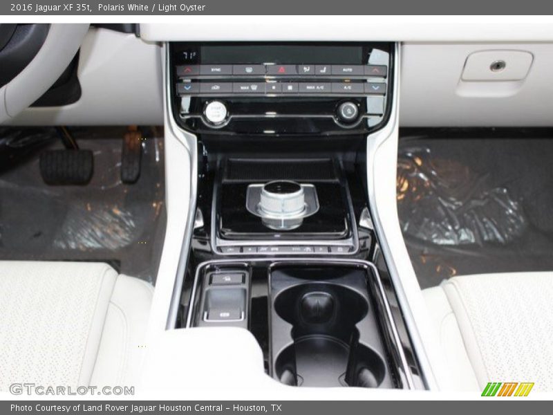 Polaris White / Light Oyster 2016 Jaguar XF 35t