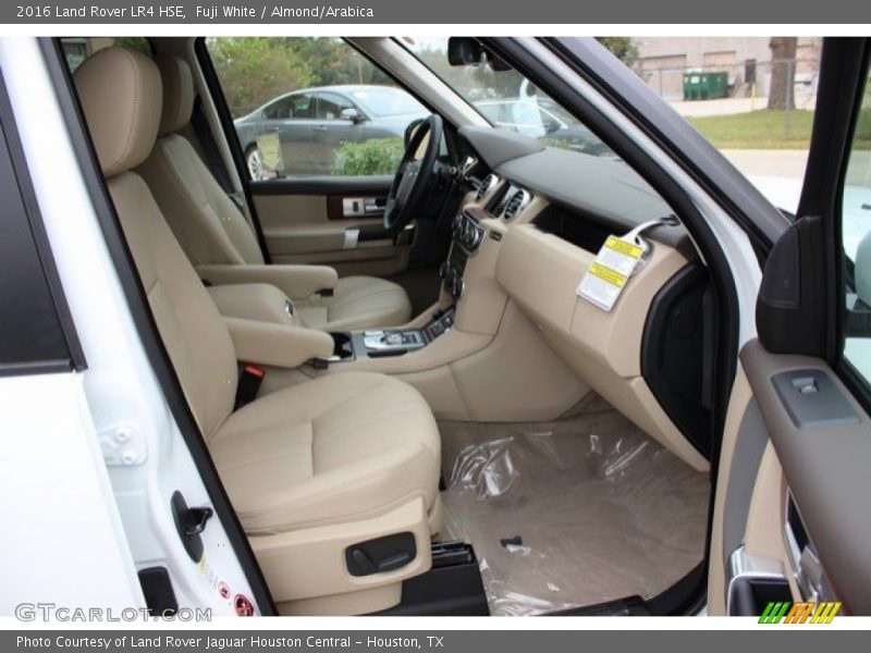 Fuji White / Almond/Arabica 2016 Land Rover LR4 HSE