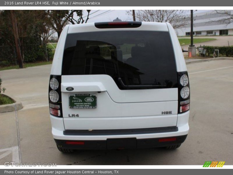 Fuji White / Almond/Arabica 2016 Land Rover LR4 HSE