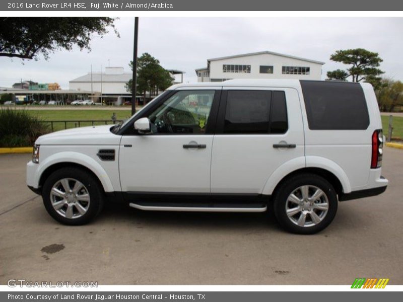 Fuji White / Almond/Arabica 2016 Land Rover LR4 HSE