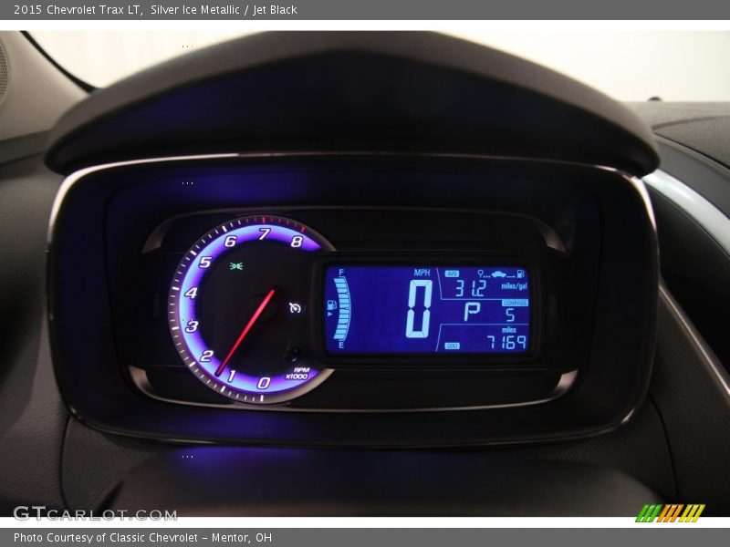 Silver Ice Metallic / Jet Black 2015 Chevrolet Trax LT