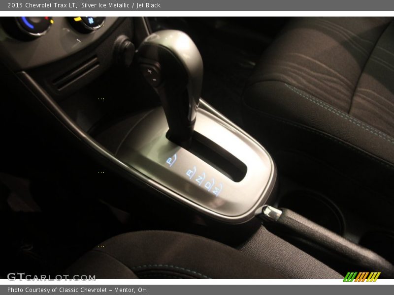 Silver Ice Metallic / Jet Black 2015 Chevrolet Trax LT