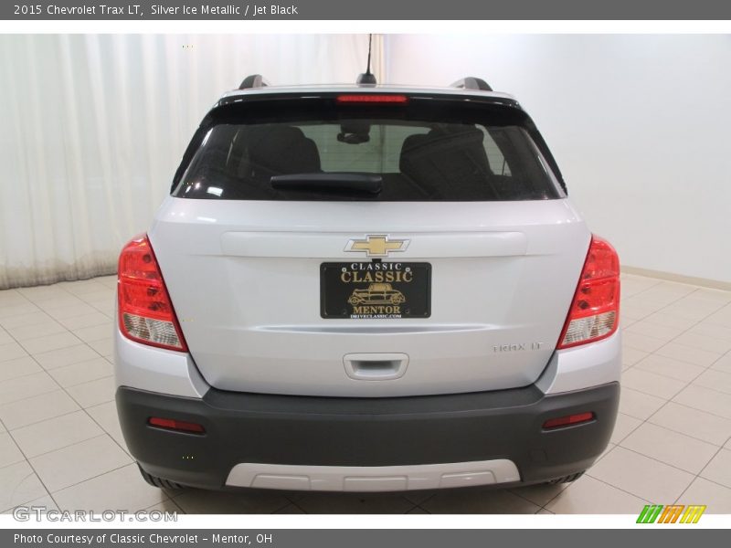 Silver Ice Metallic / Jet Black 2015 Chevrolet Trax LT