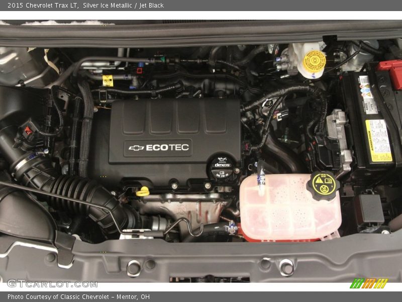 Silver Ice Metallic / Jet Black 2015 Chevrolet Trax LT