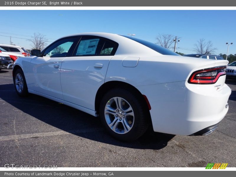 Bright White / Black 2016 Dodge Charger SE