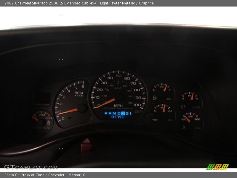 Light Pewter Metallic / Graphite 2002 Chevrolet Silverado 2500 LS Extended Cab 4x4