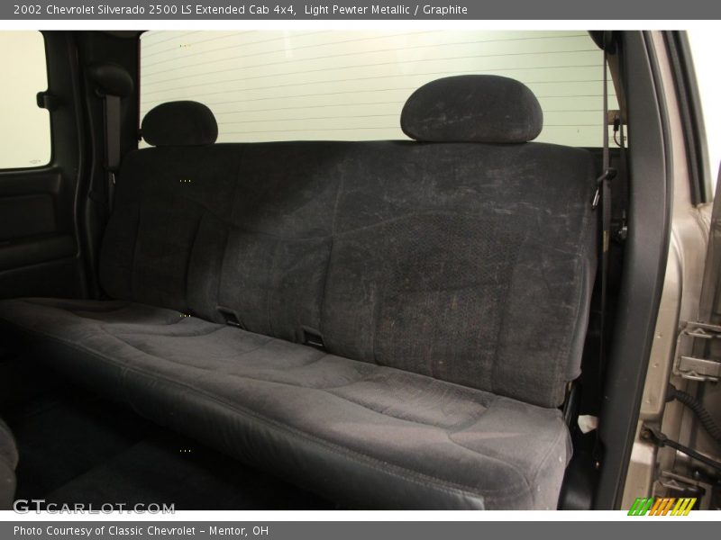 Light Pewter Metallic / Graphite 2002 Chevrolet Silverado 2500 LS Extended Cab 4x4