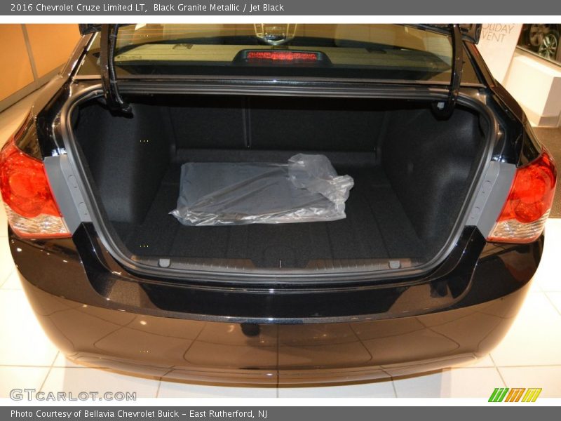 Black Granite Metallic / Jet Black 2016 Chevrolet Cruze Limited LT