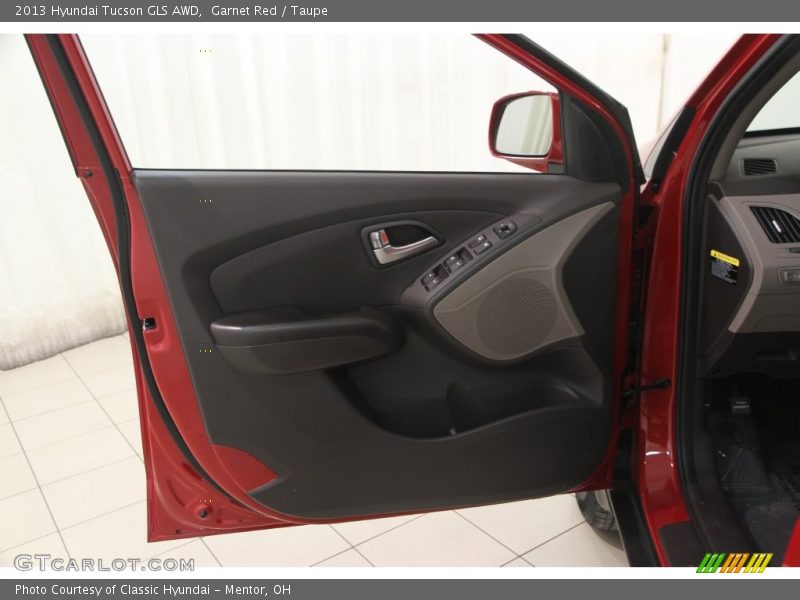 Garnet Red / Taupe 2013 Hyundai Tucson GLS AWD