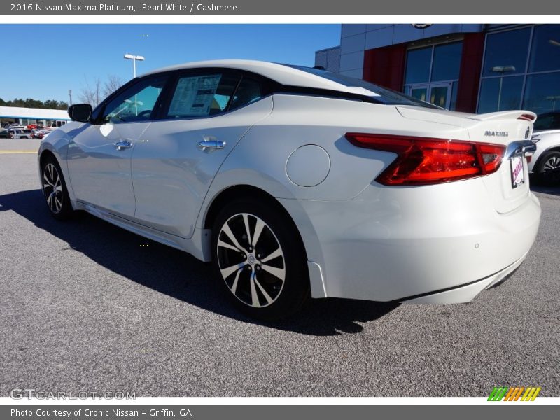 Pearl White / Cashmere 2016 Nissan Maxima Platinum