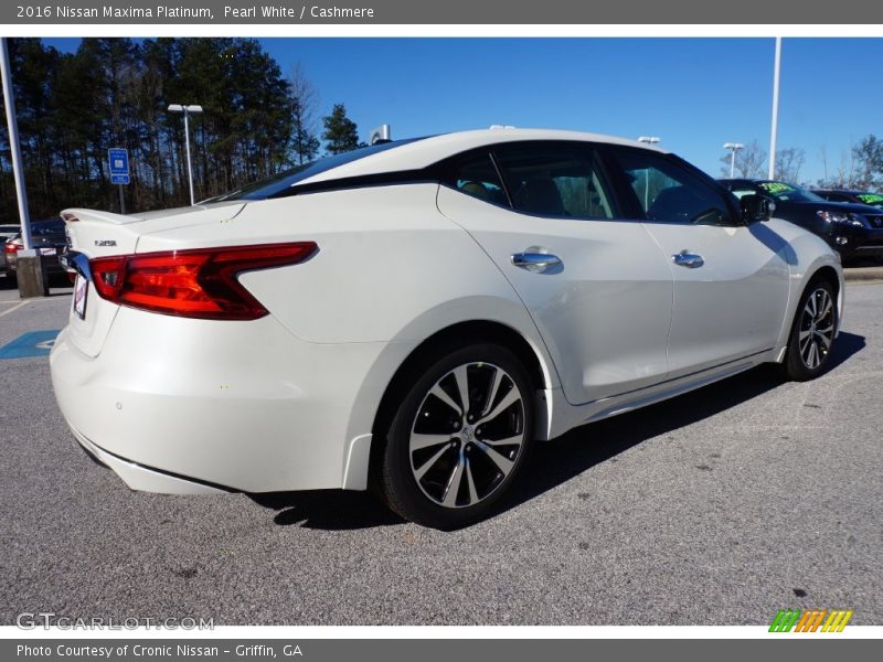 Pearl White / Cashmere 2016 Nissan Maxima Platinum