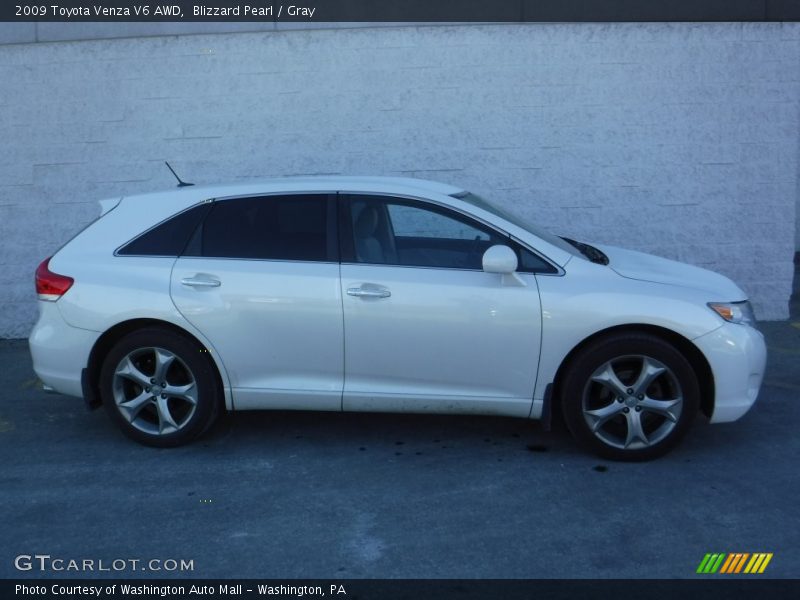 Blizzard Pearl / Gray 2009 Toyota Venza V6 AWD