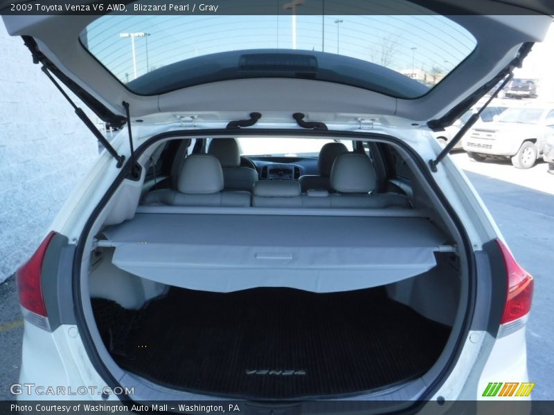 Blizzard Pearl / Gray 2009 Toyota Venza V6 AWD