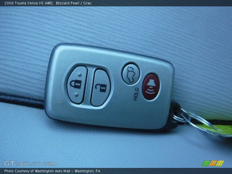 Blizzard Pearl / Gray 2009 Toyota Venza V6 AWD
