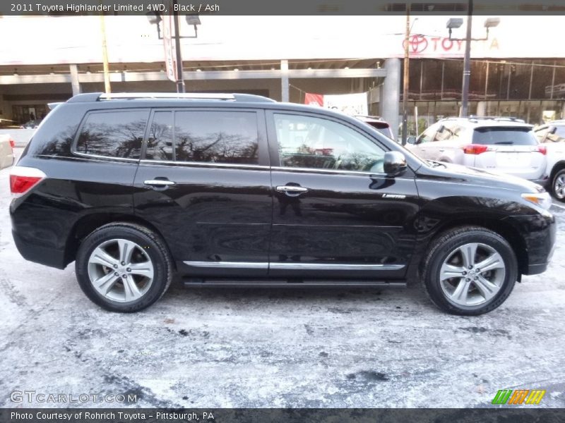 Black / Ash 2011 Toyota Highlander Limited 4WD