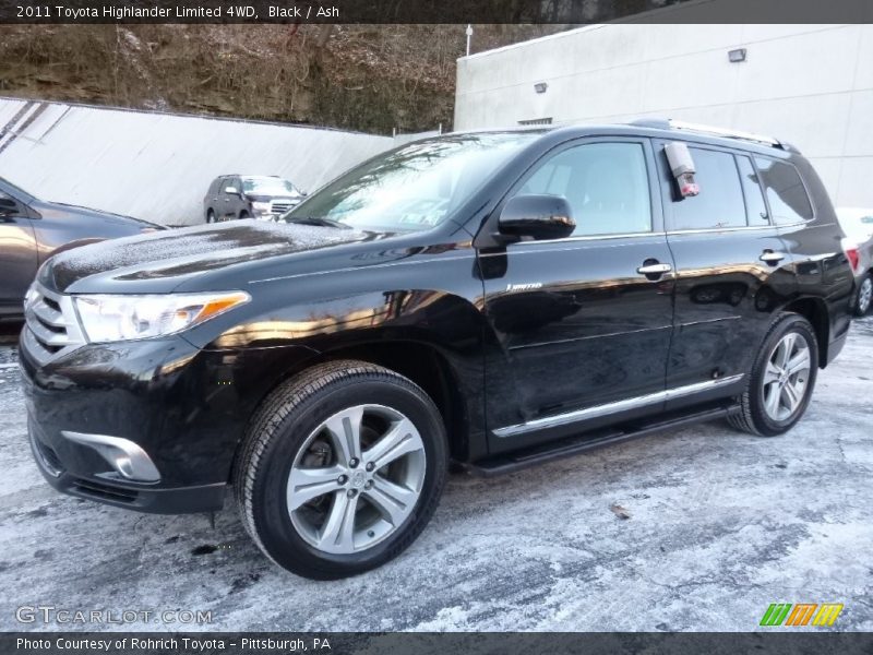 Black / Ash 2011 Toyota Highlander Limited 4WD