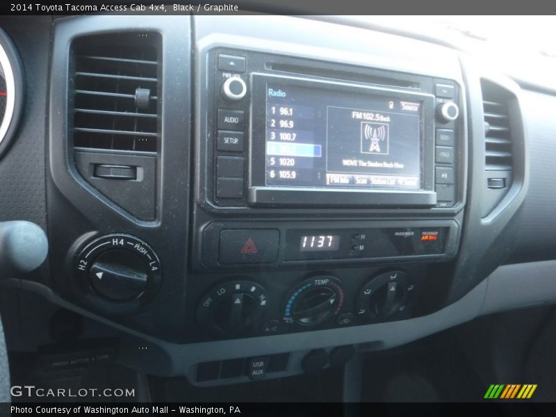 Black / Graphite 2014 Toyota Tacoma Access Cab 4x4