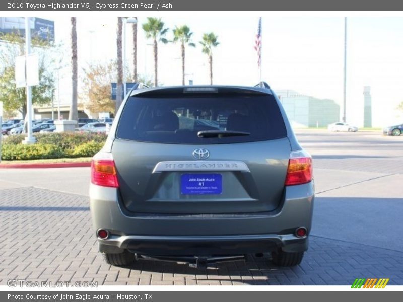 Cypress Green Pearl / Ash 2010 Toyota Highlander V6